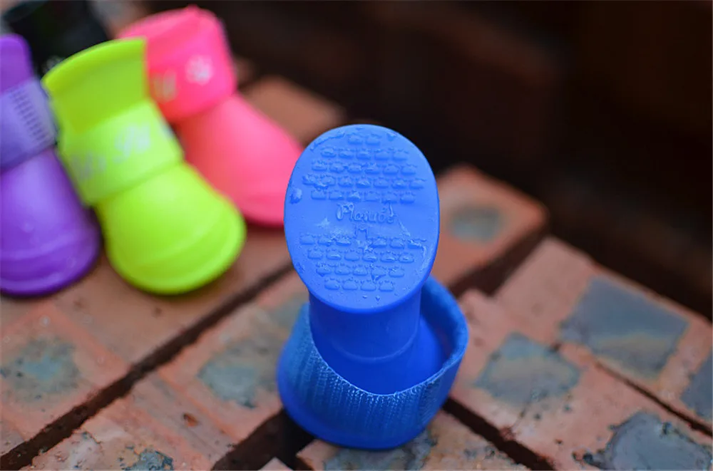 4pcs-Pet-Dog-Shoes-Waterproof-Rain-Pet-Shoes-for-Dog-Puppy-Rubber-Boots-Candy-Color-Puppy (50)