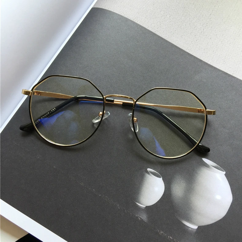 9582087147_424627246