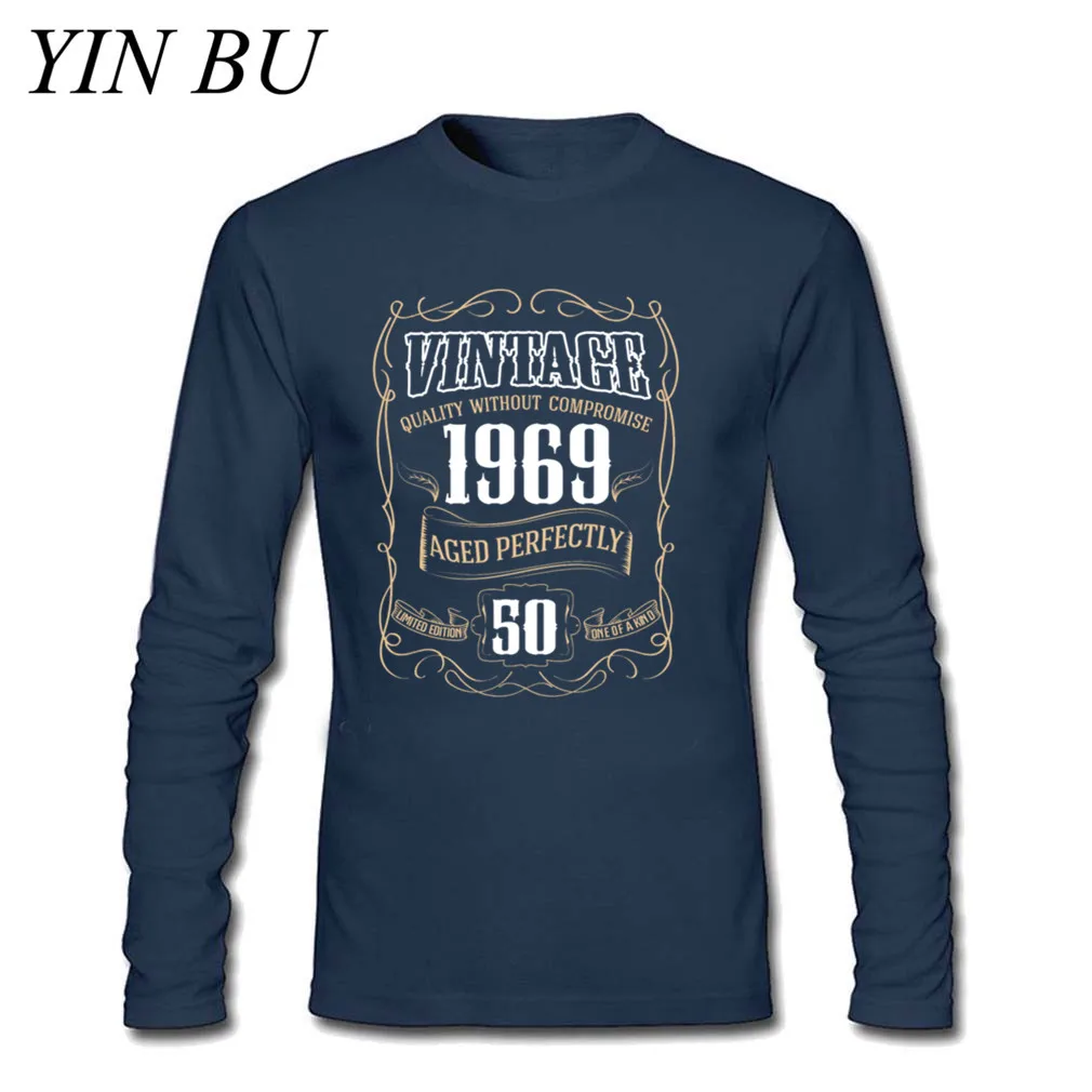 Для мужчин s хлопковая Футболка молодежи, родившиеся в 1969 Винтаж 1969 жизнь начинается в 50 Для Мужчин's футболки футболка с длинными рукавами для мальчиков Koszulka - Цвет: Тёмно-синий