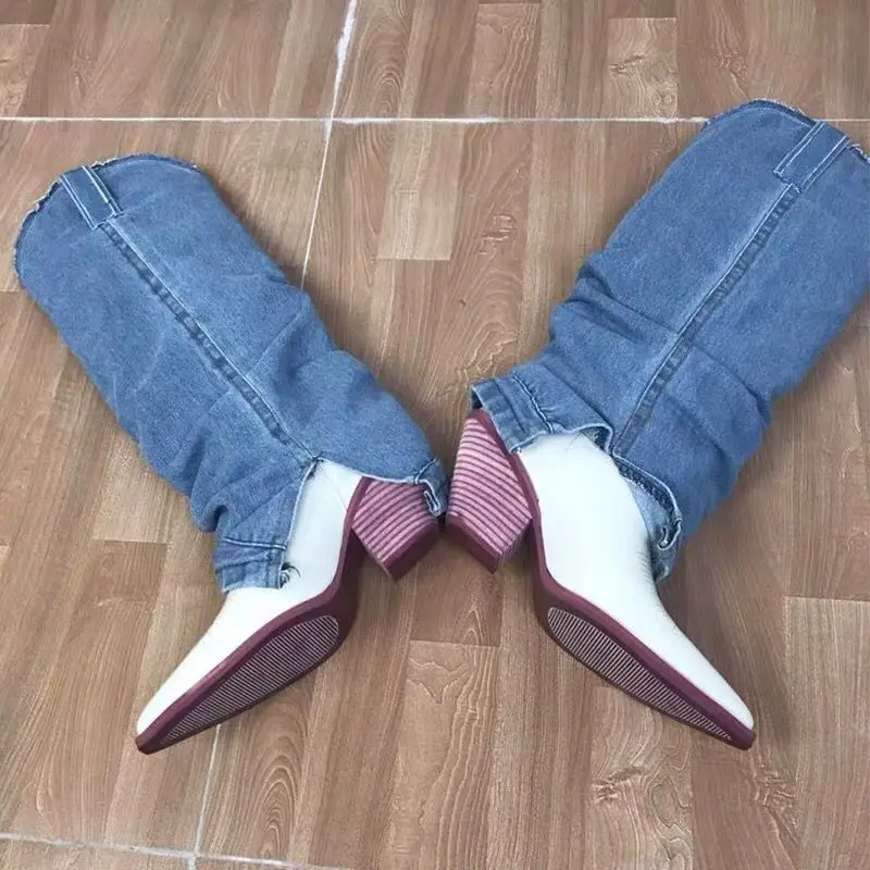 Женские синие ботинки из джинсовой ткани; ковбойские ботинки из натуральной кожи; осенние ботинки в жокейском стиле на не сужающемся книзу высоком массивном каблуке 7 см; botas Mujer - Цвет: Белый
