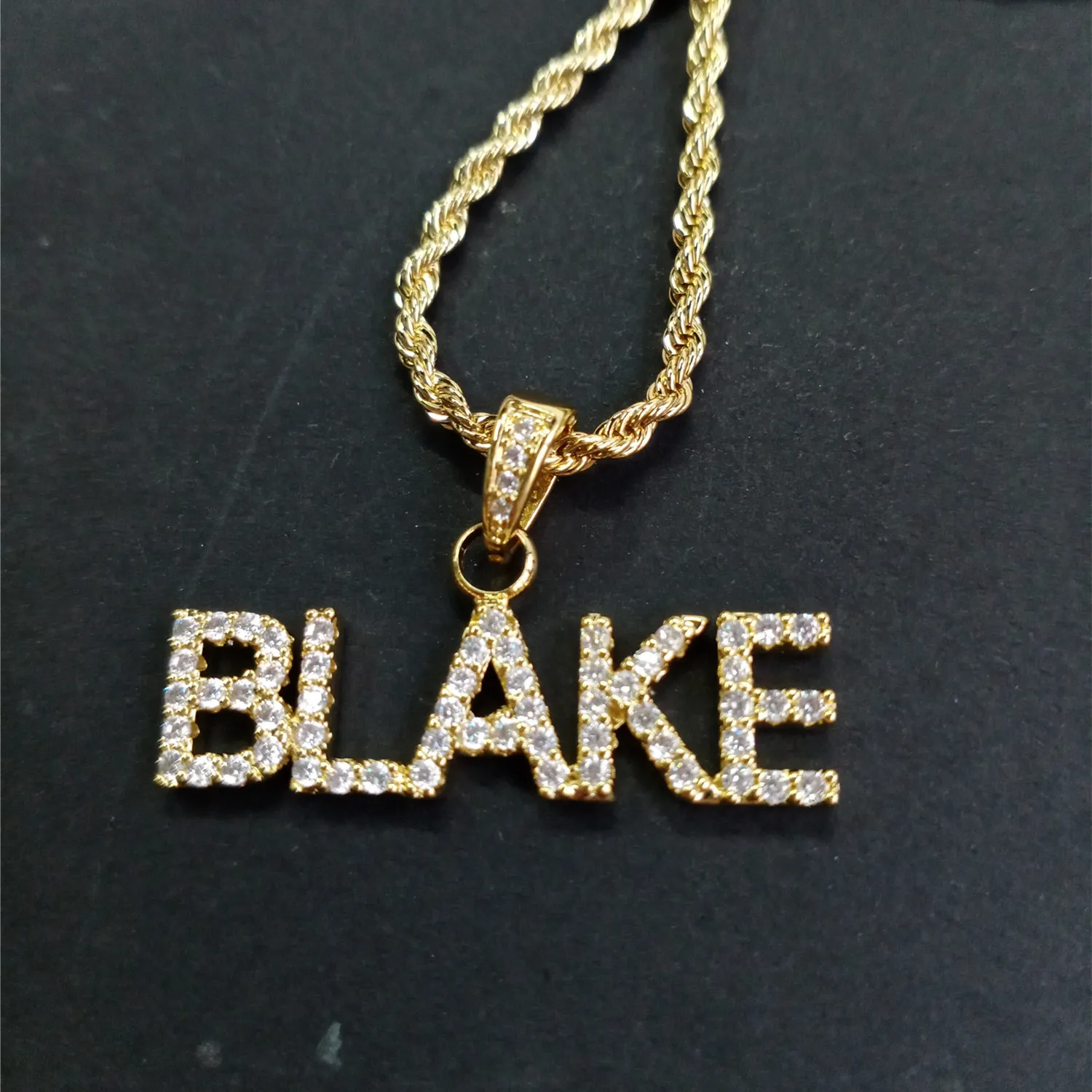 Lateefah Custom Crystal Pendant Necklace for Women Men Chain Zircon Necklaces Women Personalized Name Necklace Jewelry Gifts