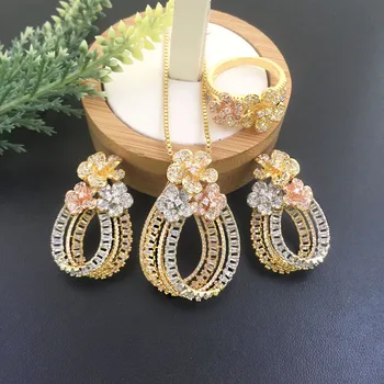 

Lanyika Fashion Jewelry Elegant Art Flower Micro inlay Necklace Earrings and Ring for Wedding Banquet Luxury Best Gift