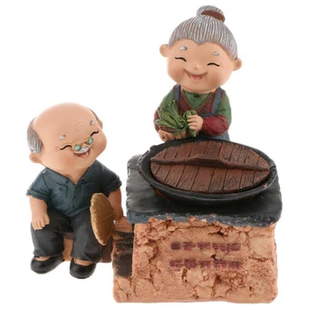 

Loving Elderly Resin Couple Figurine Ornament Home Handmade Furnishing Articles Exquisite Workmanship