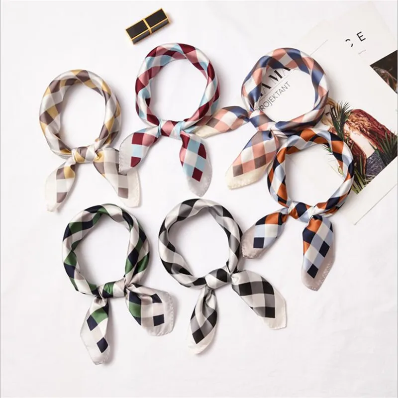 

Женский галстук-бабочка из искусственного шёлка, в шотландскую клетку