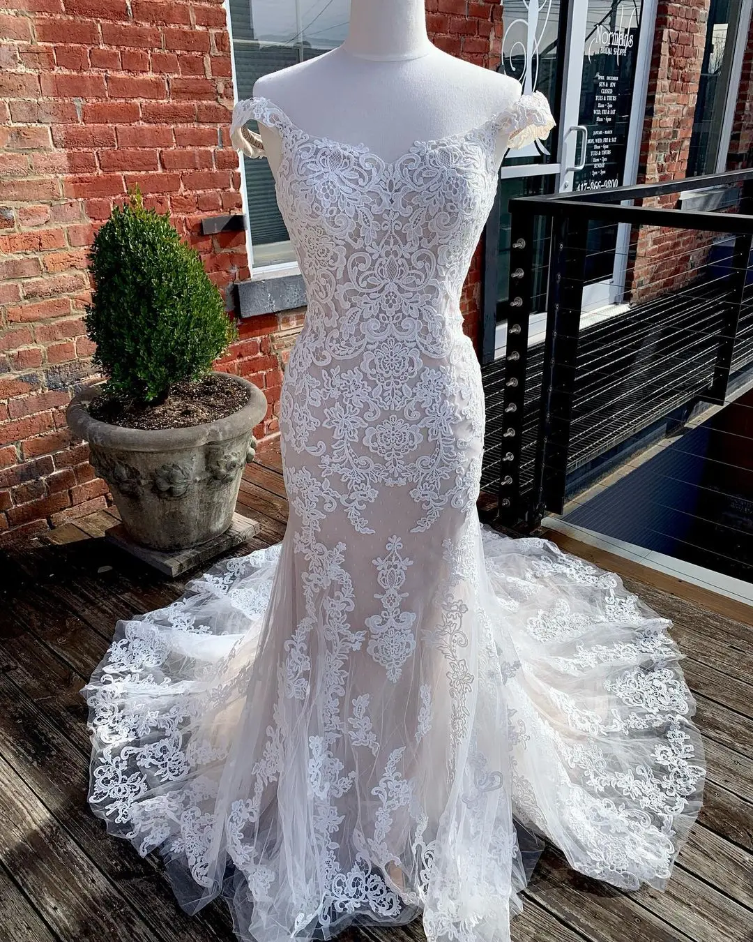 

Lace Bridal Wedding Dress 2021 Mermaid vestidos de novia Off the Shoulder Chapel Train Designer robe de soirée de mariage