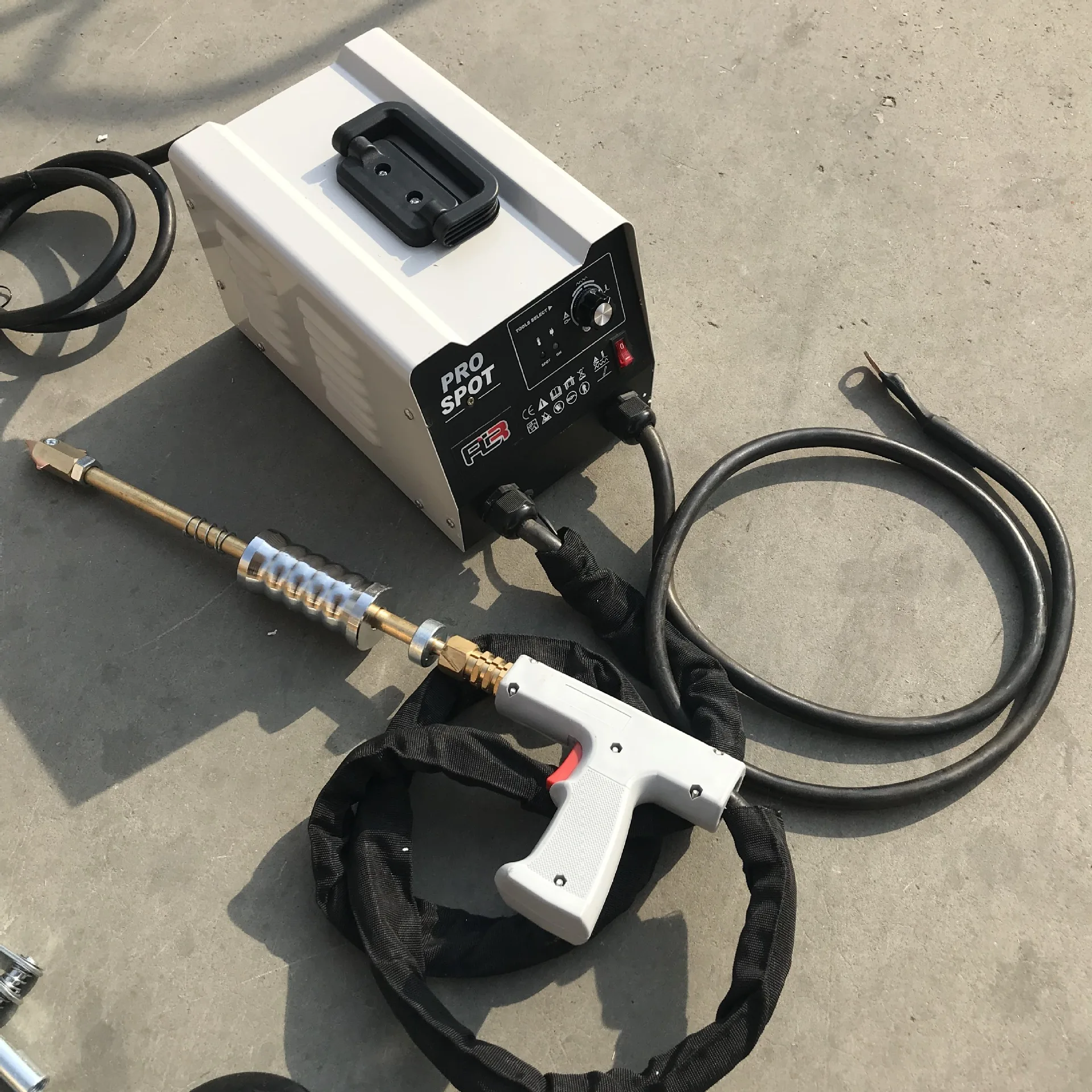 

2600AMP Repair Welders Set Welding Equipment 220V Vehicle Panel Spot Puller Dent Spotter Stud Active Portable Spot Welders