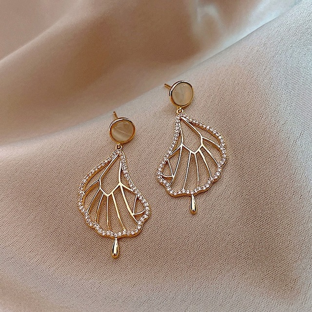 New Trendy Star Moon Dangle Earrings Women Temperament Fashion Geometry Metal Pearl Zircon Pendant Earrings Party Jewelry