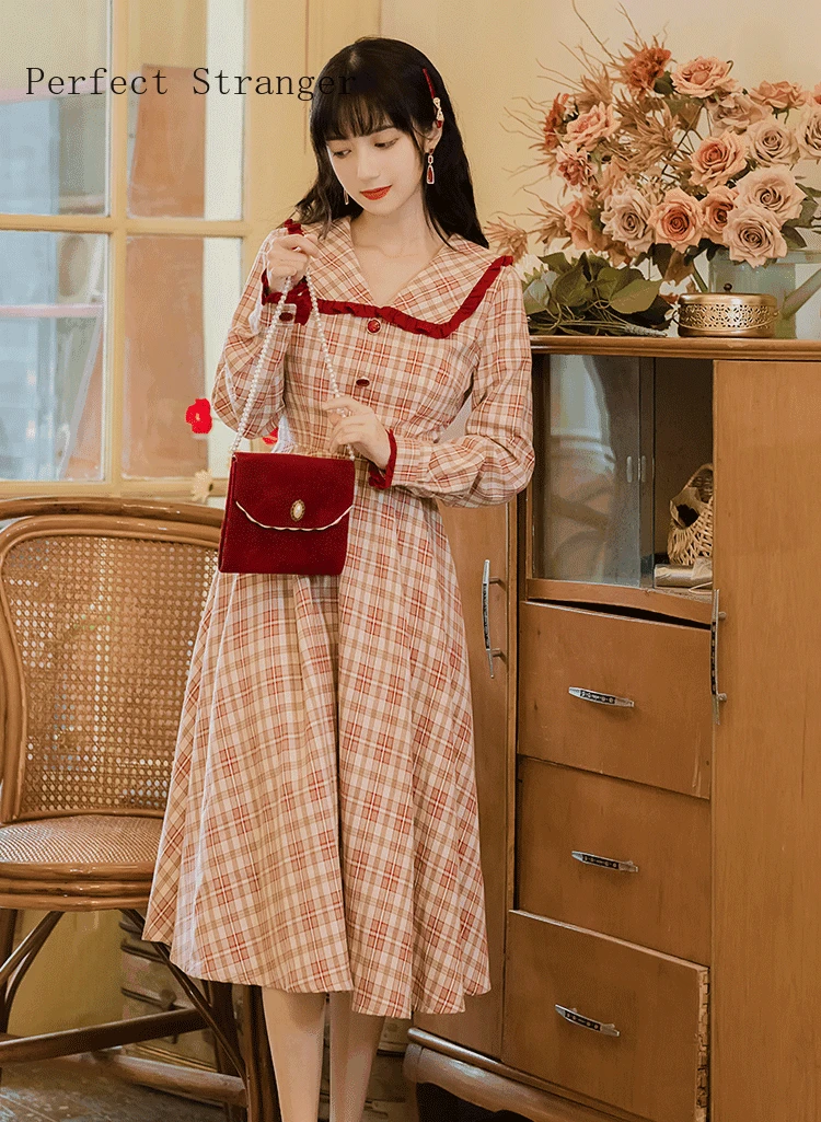 2021 Spring Autumn New Arrival High Quality Retro Korean Peter Pan Collar Plaid Long Sleeve Women Long Dress