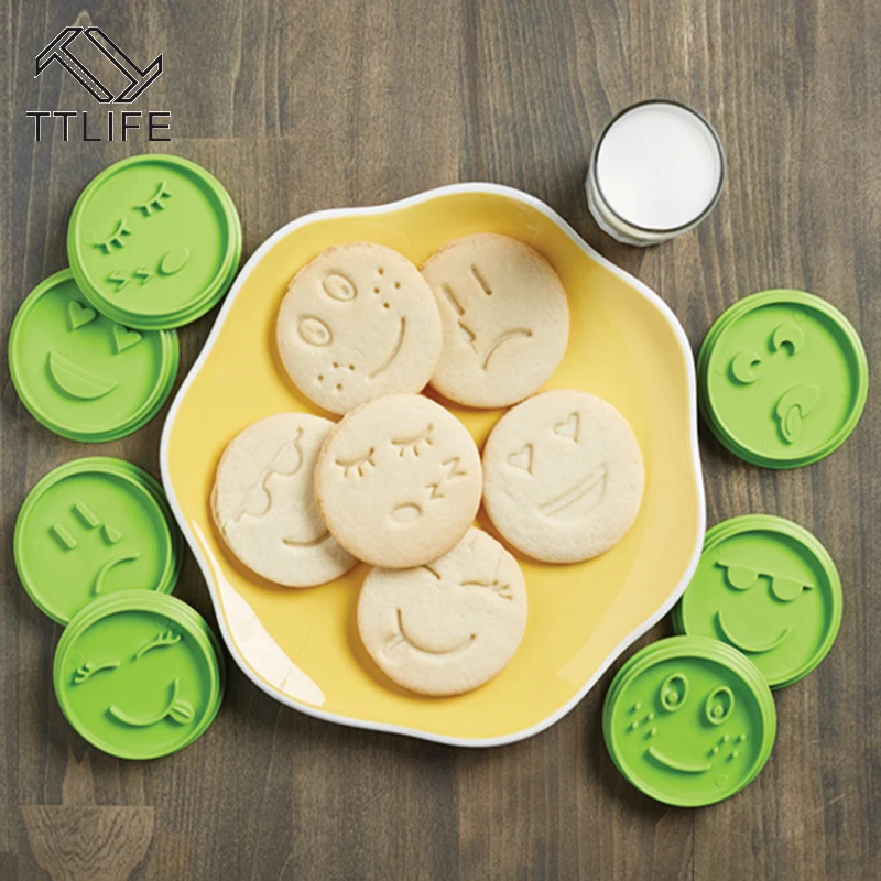 

TTLIFE 7Pcs/set Smiley Biscuit Mold DIY Smiling Face Fondant Cookie Cutter Set Cake Decorating Tools Embossing Biscuit Moulds