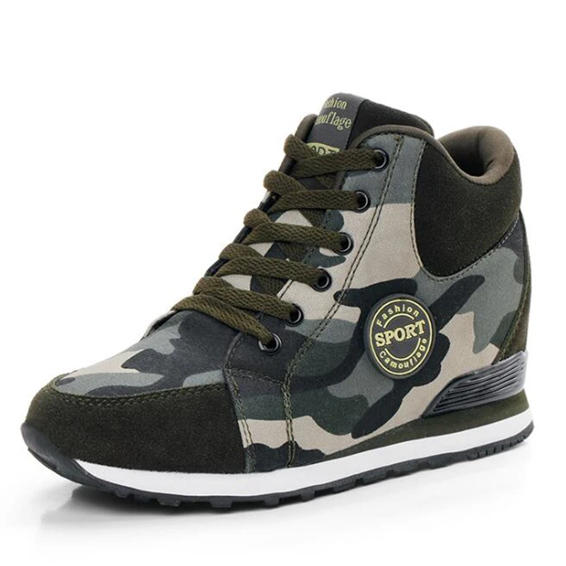 Camouflage COVOYYAR/ г.; Демисезонная обувь на танкетке; женские кроссовки на платформе; камуфляжная женская обувь на скрытом каблуке со шнуровкой; WSN2024 - Цвет: Camouflage