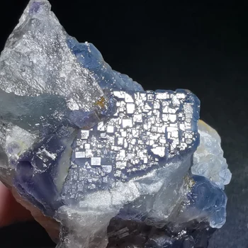 

119.8g.Natural green blue fluorite, crystal mineral crystal specimen