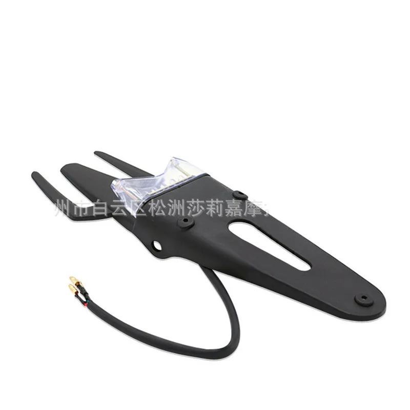 10629592744_826527398