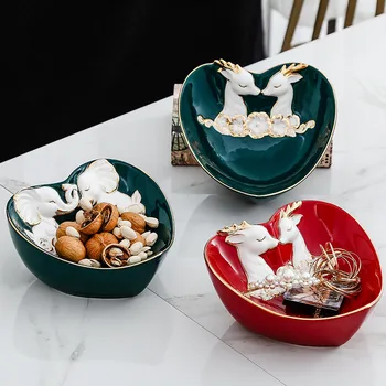 

Nordic Luxury Ceramic Love Fruit Snack Plate Couple Heart-shaped Salad Bowl Living Room Dried Fruit Snack Candy Storage Plate