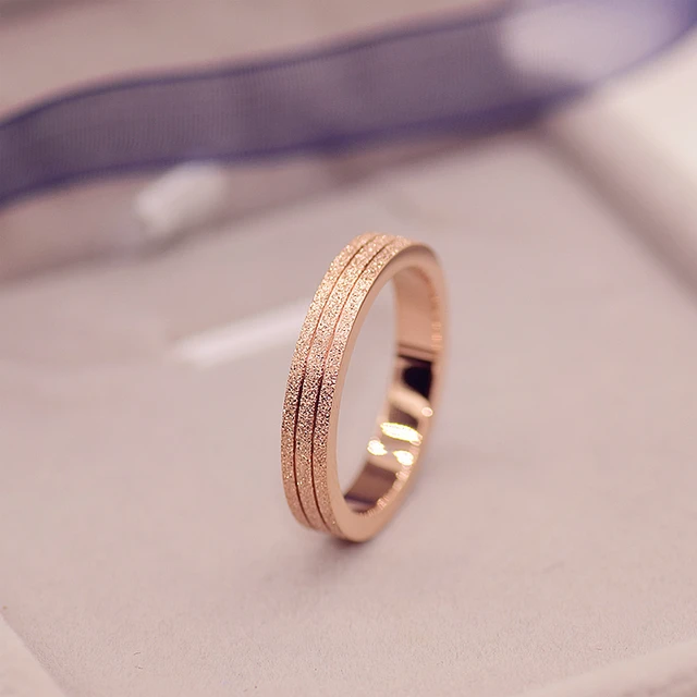 Top Quality Rose Gold Color Frosted Ring: A Stylish and Affordable Gift for Women