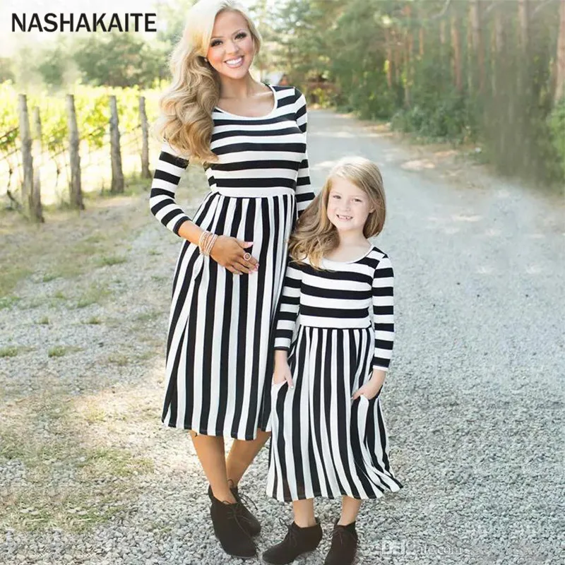 

NASHAKAITE Mom and Daughter Dress Autumn Winter Striped Long-sleeve Matching Dresses Mum Daughter Clothes Mommy and me clothes