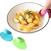 1 шт. полезные Кухня посуда Силиконовая прихватка с теплоизоляцией палец перчатки рукавицы милый Пособия по кулинарии микроволновая печь Non-Slip горшок держатель, цвет случайный