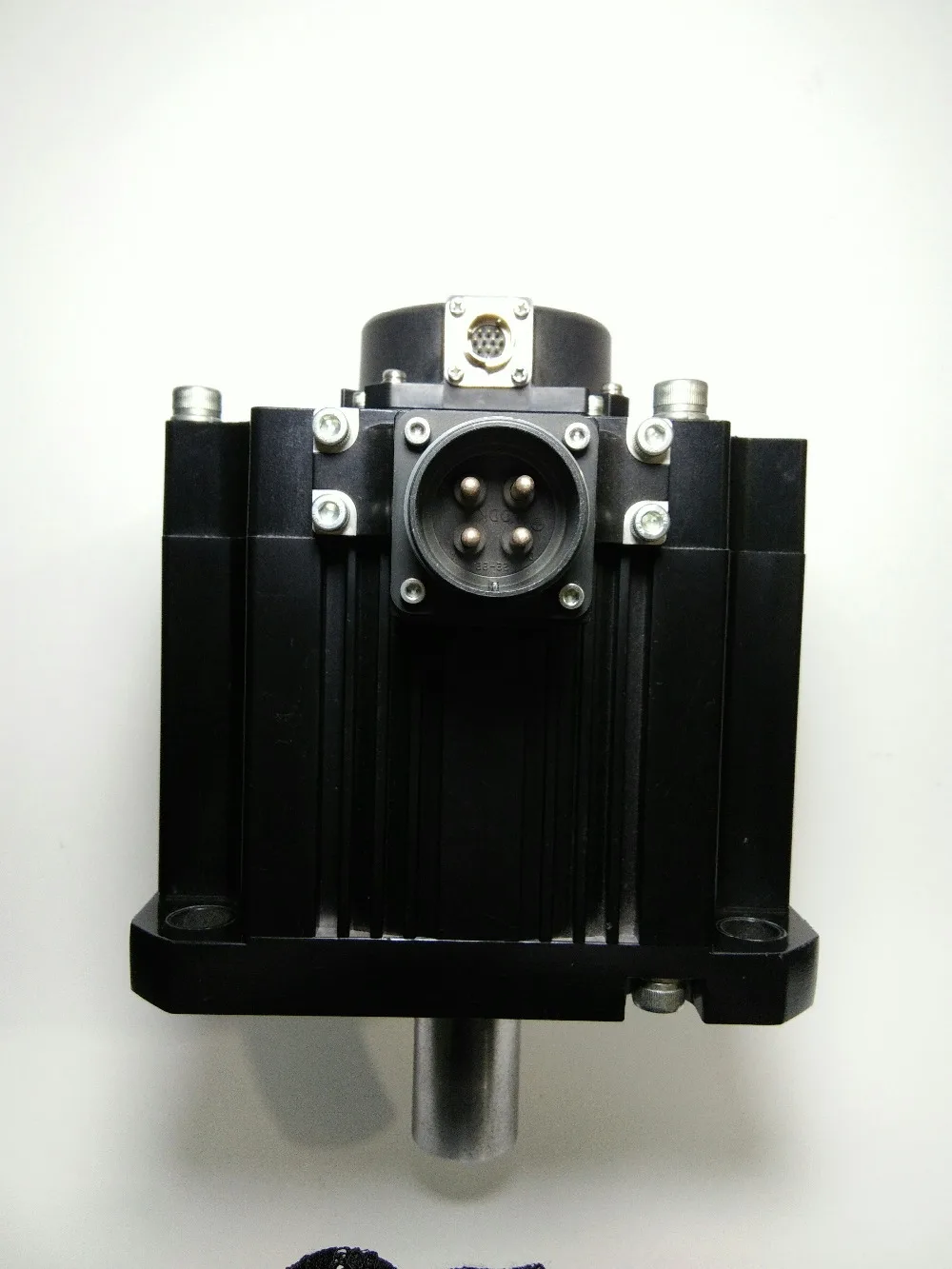 Серводвигатель переменного тока HF303S-A48 HF303S