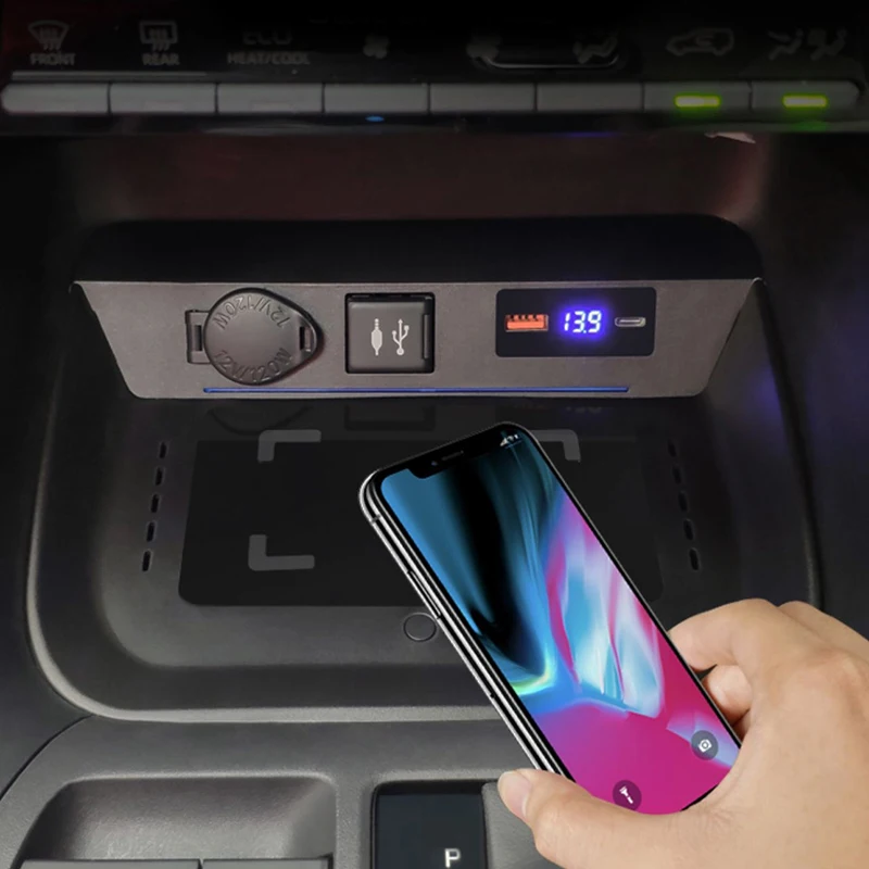 Car QI wireless charger for Toyota RAV4 RAV 4 2019 2020 car accessories 15W mobile phone charger charging plate for iPhone 8