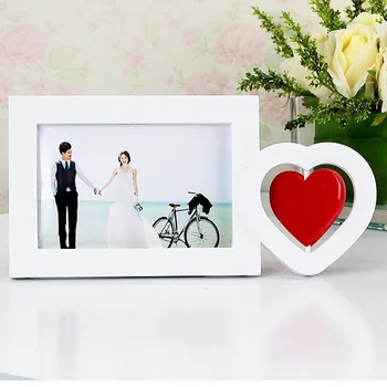 

Hot Selling Newest Factory Spot Wholesale Photo Frame Table Creative Rotating Red Heart Frame Table Art Gift Studio