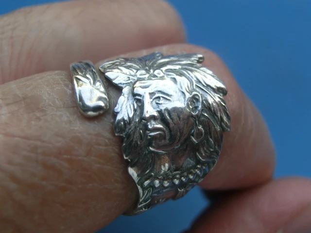 

American Classic Jewelry Indian Tribal Old Chief Live Ring in Sterling Silver