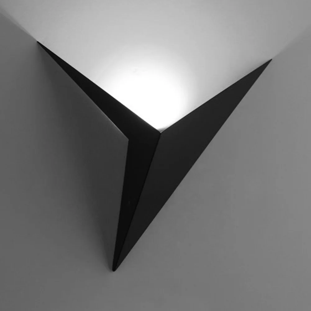 

Home Nordic Style Minimalist Sconce Corridor LED Wall Light Irregular Shape Living Room Modern Iron Bedroom Indoor Decoration