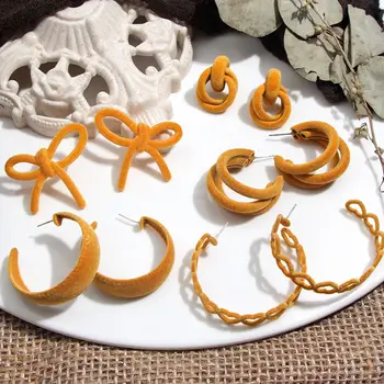 

Flatfoosie Winter Velvet Plush Stud Earrings for Women Simple Korean Round Bowknot Earrings Statement Brincos Fashion Jewelry