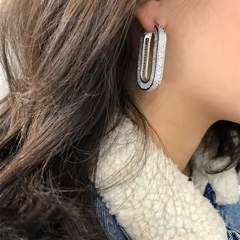 

HUANZHI Selling Full Crystal U Shaped Geometric Stud Earrings Sense of quality For Women Fashion Jewelry Gift 2020 New Hot