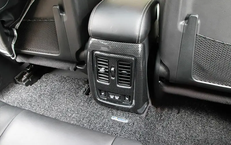Накладка из углеродного волокна на заднее вентиляционное отверстие для Jeep Grand Cherokee 2011