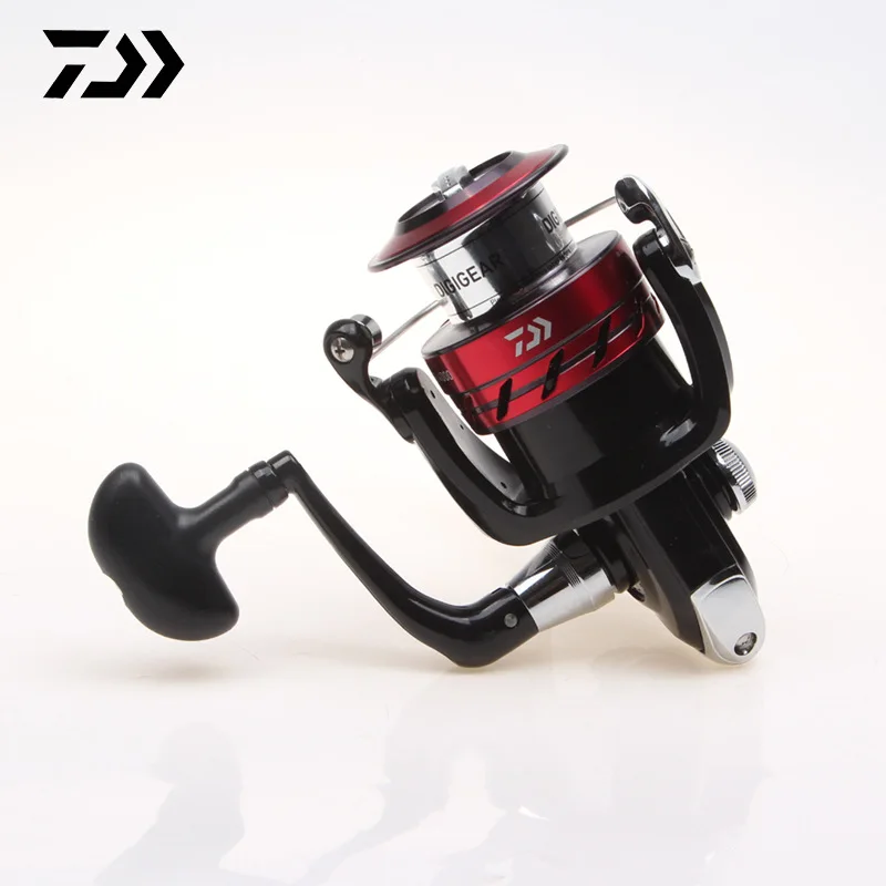 

Daiwa SWEEPFIRE CS spinning fishing reel 1500-5000 size with Metail spool Gear Ratio5.3:1 2BB 2KG-6KG Power for fishing r