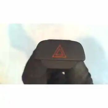 

3 PIN Warning Ford Focus Hatchback (CHAP) 1.6 (d)