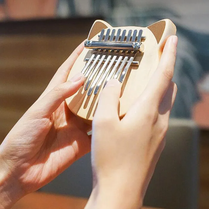 

Vvave 8 Key Cat Kalimba Birch Material Thumb Piano Musical Instrument with Learning Book Tune Hammer