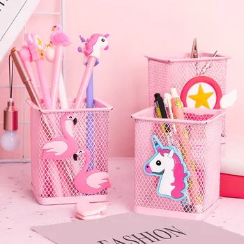

1 pic Fashionable girl heart small pure and fresh student pen container desk stationery receives box makeup brush receives tidy
