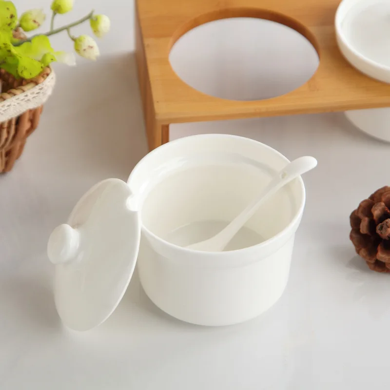 

Ceramic Seasoning Pot Three-piece Kitchen Set Gift Bottles Salt Shaker Pepper Jar Lace-up Such as Shadow Set