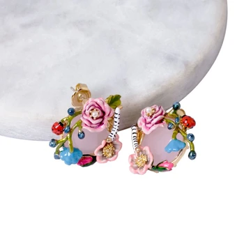 

Chic Enamel Pink Rose Crystal Stud Earrings for Women Girls Funny Flower Leaf Caterpillar Ladybug Small Piercing Earrings EH044