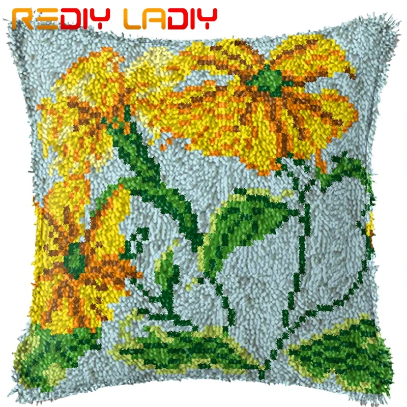 BZ438 Latch Hook Kits Make Your Own Cushion Cartoon Owl Pre-Printed Canvas Crochet Pillow Case Latch Hook Cushion Cover Hobby& Crafts - Цвет: BZ438