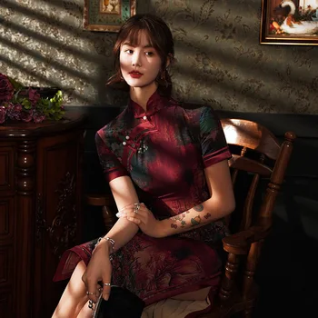 

Burgundy Mandarin Collar Chinese Dress Print Flower Long Cheongsam Lady Elegant High Split Short Sleeve Sexy Qipao Big Size 3XL