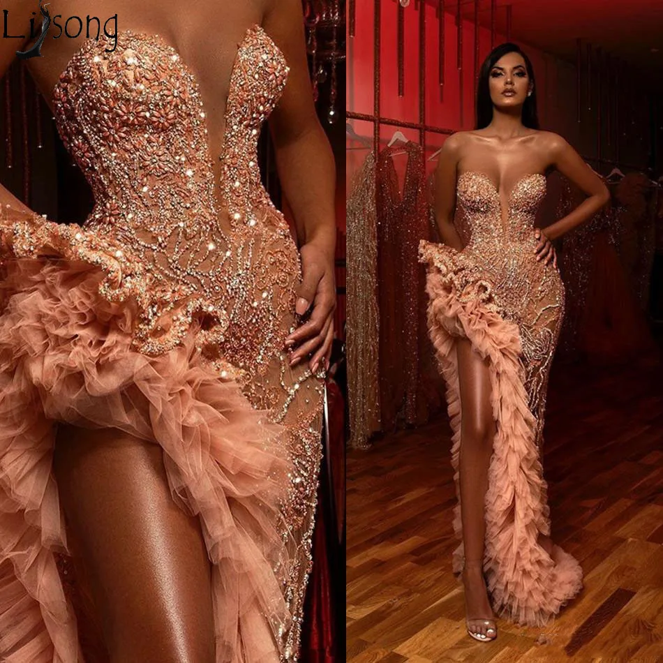 Günstig Aso Ebi Champagne Blush Meerjungfrau Prom Kleider 2020 Sparkly Perlen Rüschen Hohe Slit Schatz Arabisch Abendkleid Anlässe Kleid