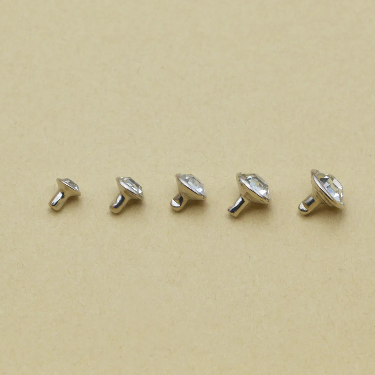 Description Picture 3 of item100Pcs Crystal Rhinestone Rivets Stud Leathercraft Shoe Bag Handicrafts Supplies 5mm Wholesale 6mm 7mm 8mm 9mm 10mm Wholesale