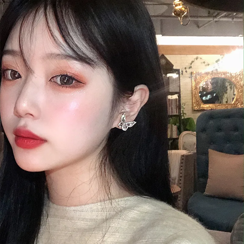 14418632083_1140801175