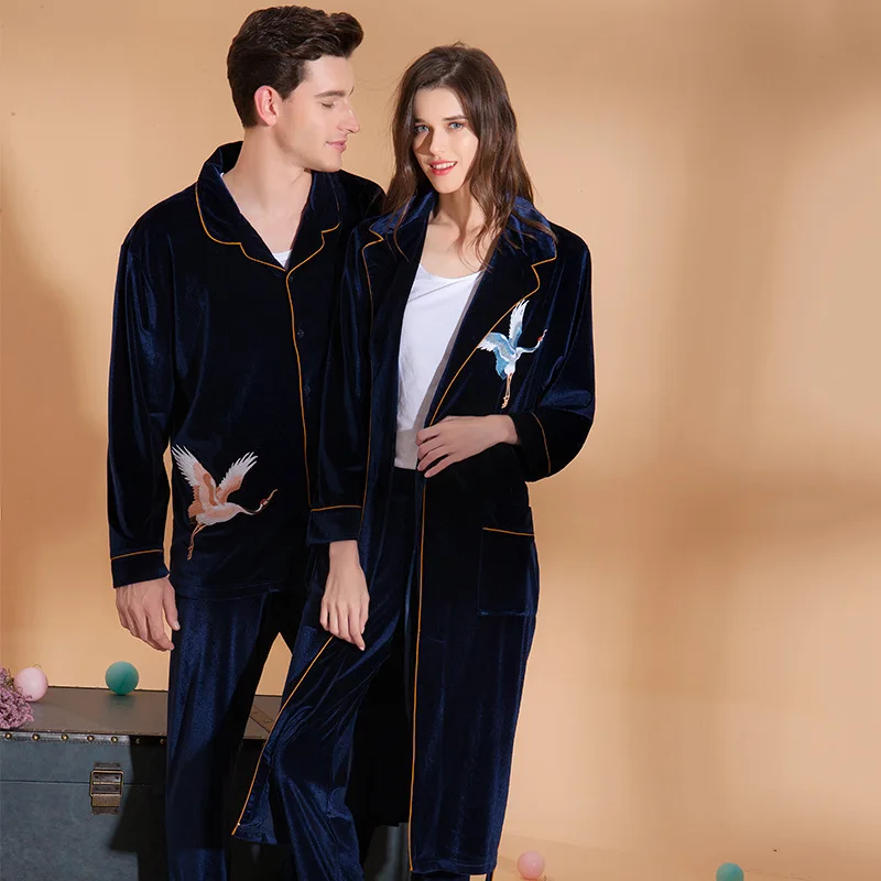 

Embroidery Crane Lovers' Pajamas Suit Velvet Warm Pijamas Sleepwear Loose Autumn New Nightwear Long Roeb&Pants Home Clothing