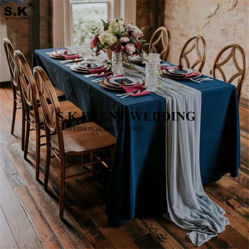 Anniversary-event-light-gray-formal-table-runners