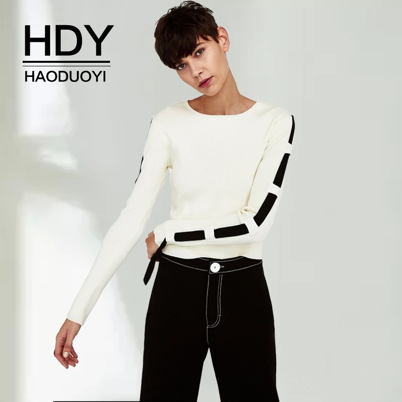 

HDY Haoduoyi Autumn Stylish Elegant Soft Warm Ribbon Webbing Stitching Round Neck Thin Pullover Jumper Knitted Short Sweater