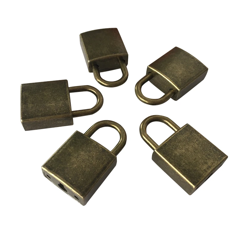 Рисунок 2 - Винтажный прямоугольный замок для чемоданов