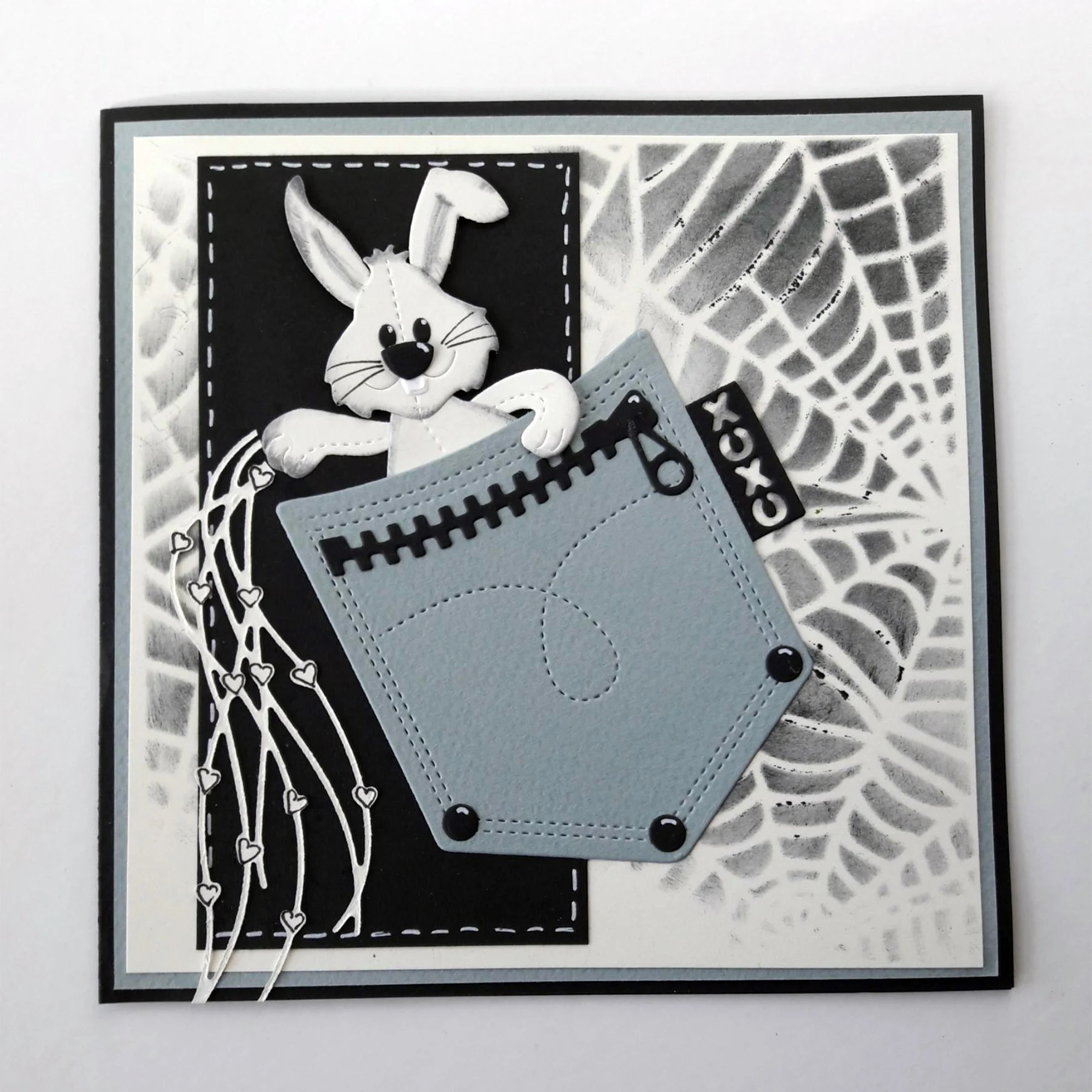 

Fashion Pocket Metal Cutting Dies DIY Gift Clothes Stencil Scrapbook Paper Cards Cute Doll Dies Cut