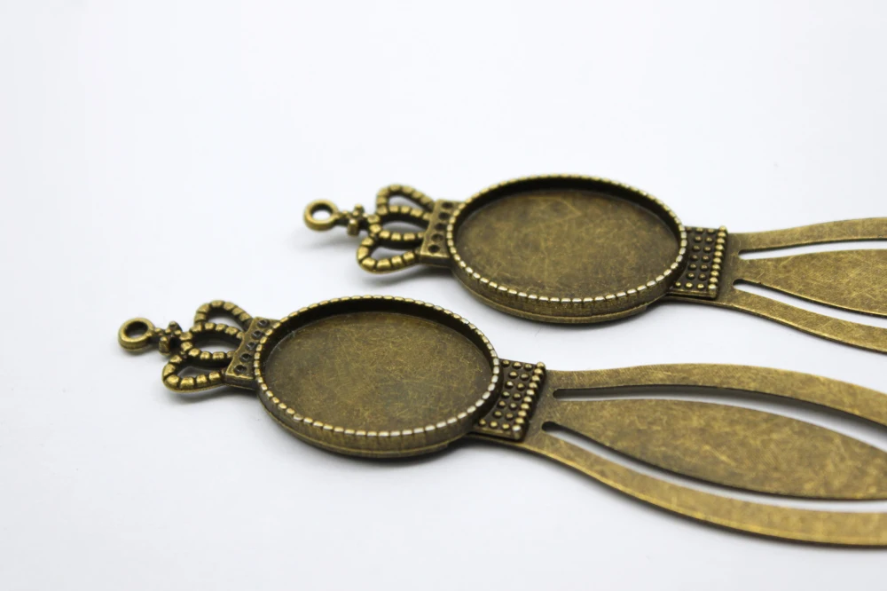 

BA-015 10pcs 18*25mm Wholesale Crown Shape Alloy Oval Bookmarks Antique Bronze Plated Handmade jewelry Beading