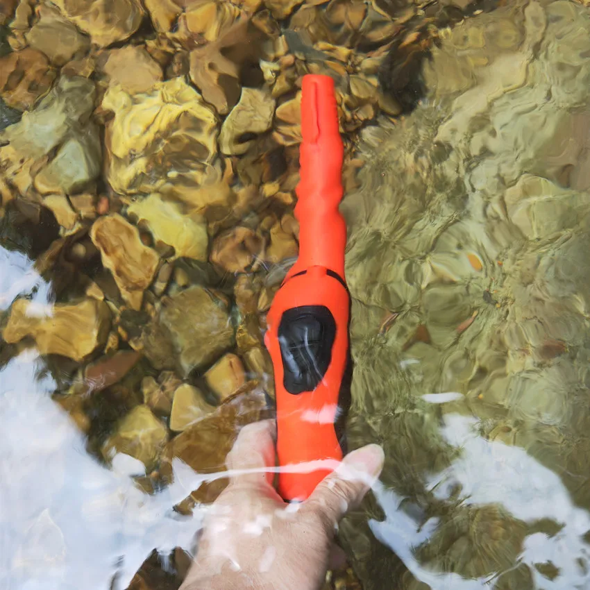 

2009 Dual-color All-Waterproof Handheld Metal Detector Searching for Lost Bracelet Necklace Detecting Rod in Land and Water