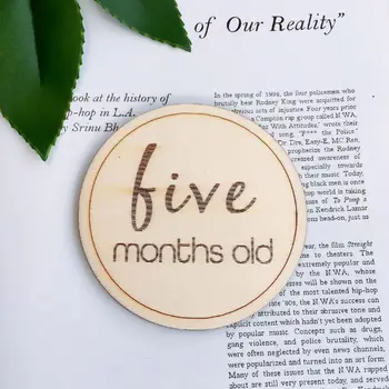 

12 Pcs/set Baby Monthly Milestone Wooden Card Infants Photography Props Kids Newborn Shower Gifts A2UB