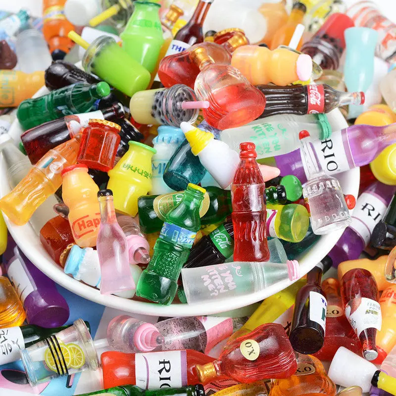 

Resin Simulation Cartoon Mixed Bottle Accessories Food Play DIY Wine Bottles Material Beverage Random Home Decor 30/50/100Pcs