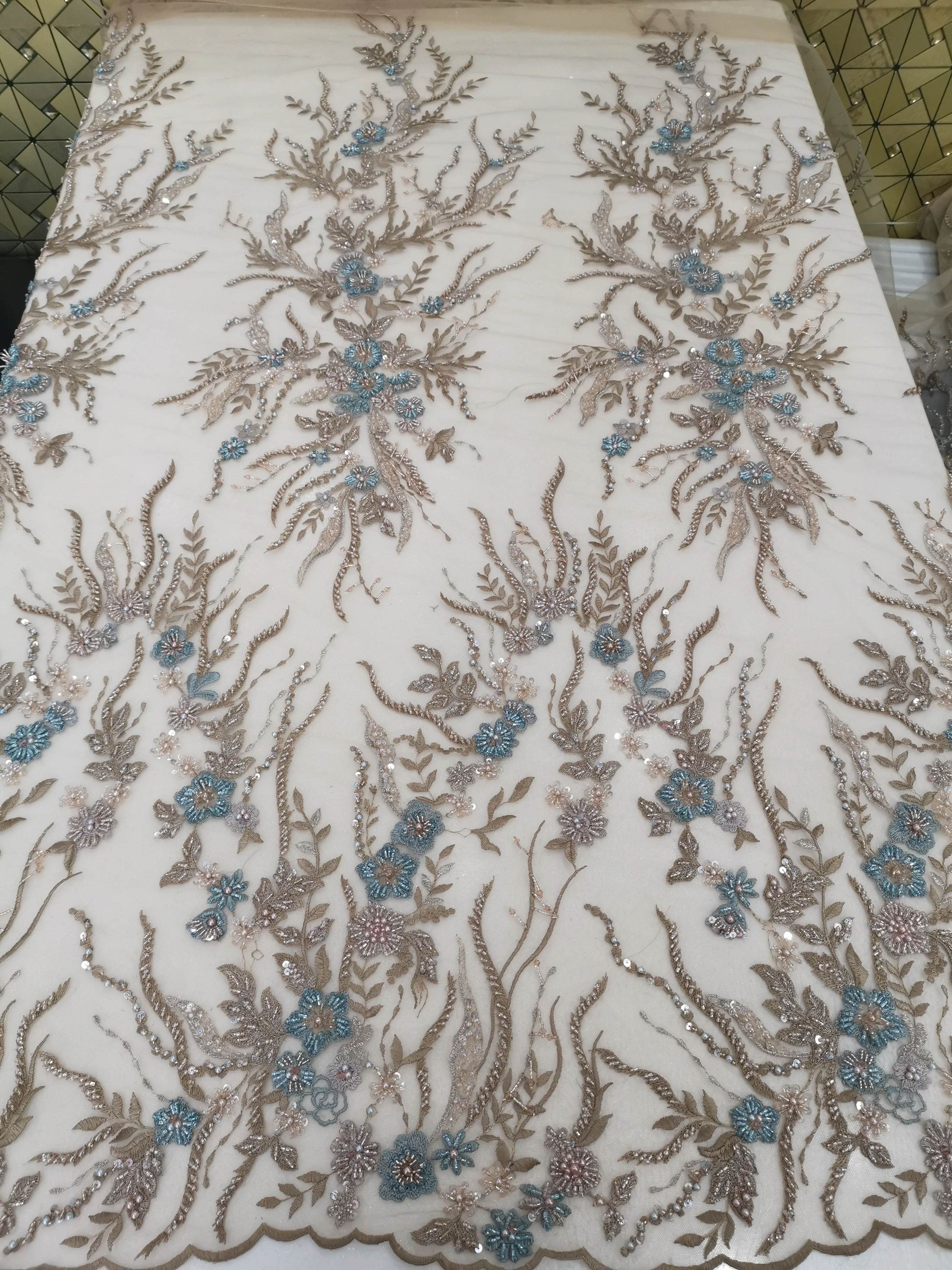 

Brown color African lace fabric 2020 top end new craft handmade beads sequins embroidery lace fabric factory price new fashion