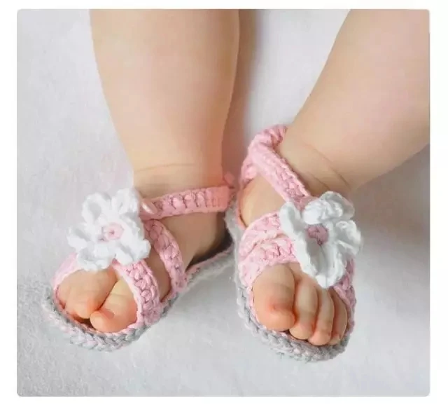 Crochet Baby flip flop sandals baby Summer sandals CROCHET Baby Sandals with Little Puff Flowers Size9cm 10cm 11cm kids sandals baby sandals sandals and clogs